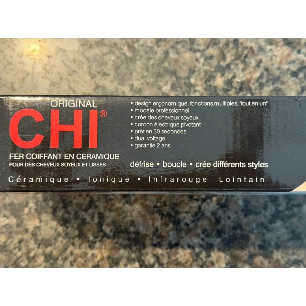 CHI Original 1 Inch Ceramic Hairstyling Iron Flat Iron Black Dual Voltage GF1001